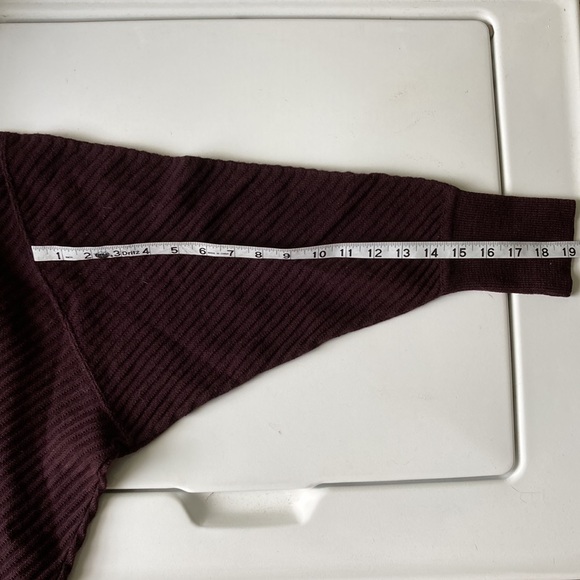 Vintage 80s plum knit wool crew neck sweater dolman sleeves made in Italy EVC - Picture 12 of 16